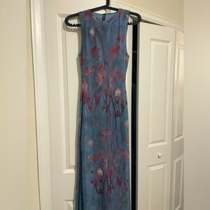 Stunning Motel Maxi Dress